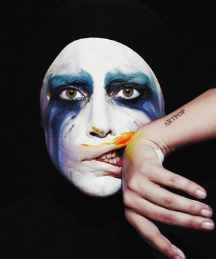 ladygaga_applause_video