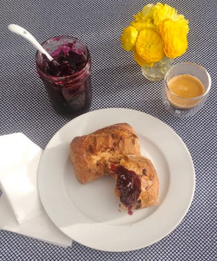 beet-jam-opener
