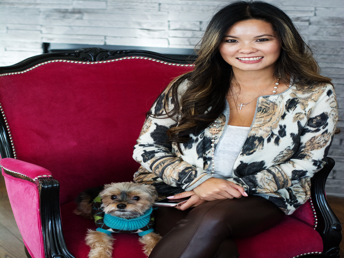 This Is The Real Life Carrie Bradshaw -- & She Lives In New Jersey