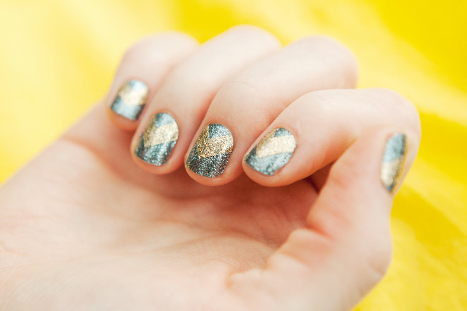 10 Summer Inspired Pretty Nail Art Tutorialethods All For Image Led Do Nail Art Step 14