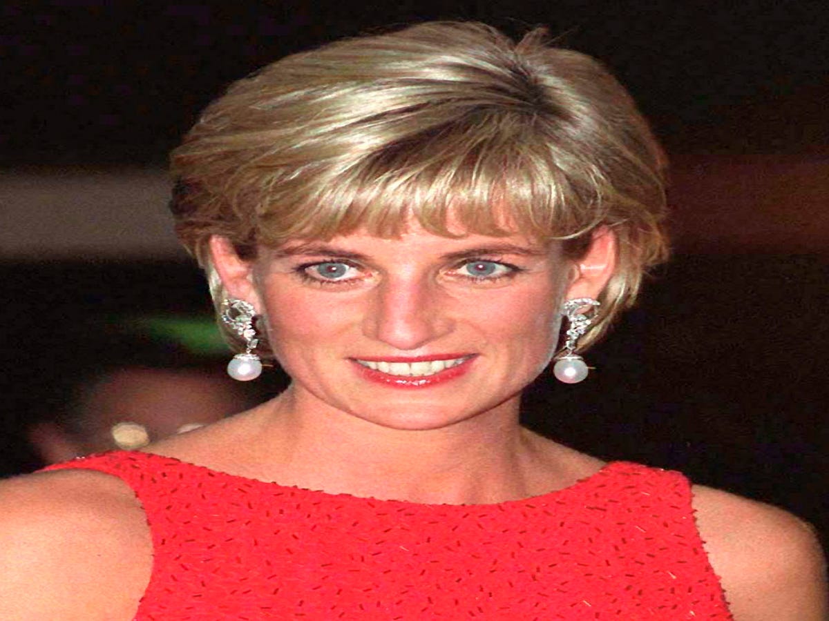This Is The Real Story Behind Princess Diana's Iconic Haircut