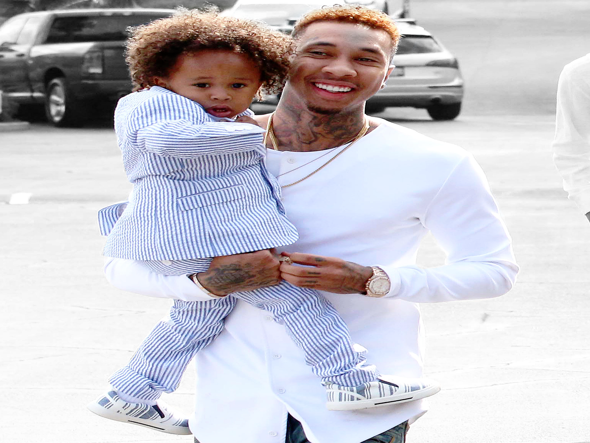 People Are Not Happy About Tyga Giving King Cairo A Grill