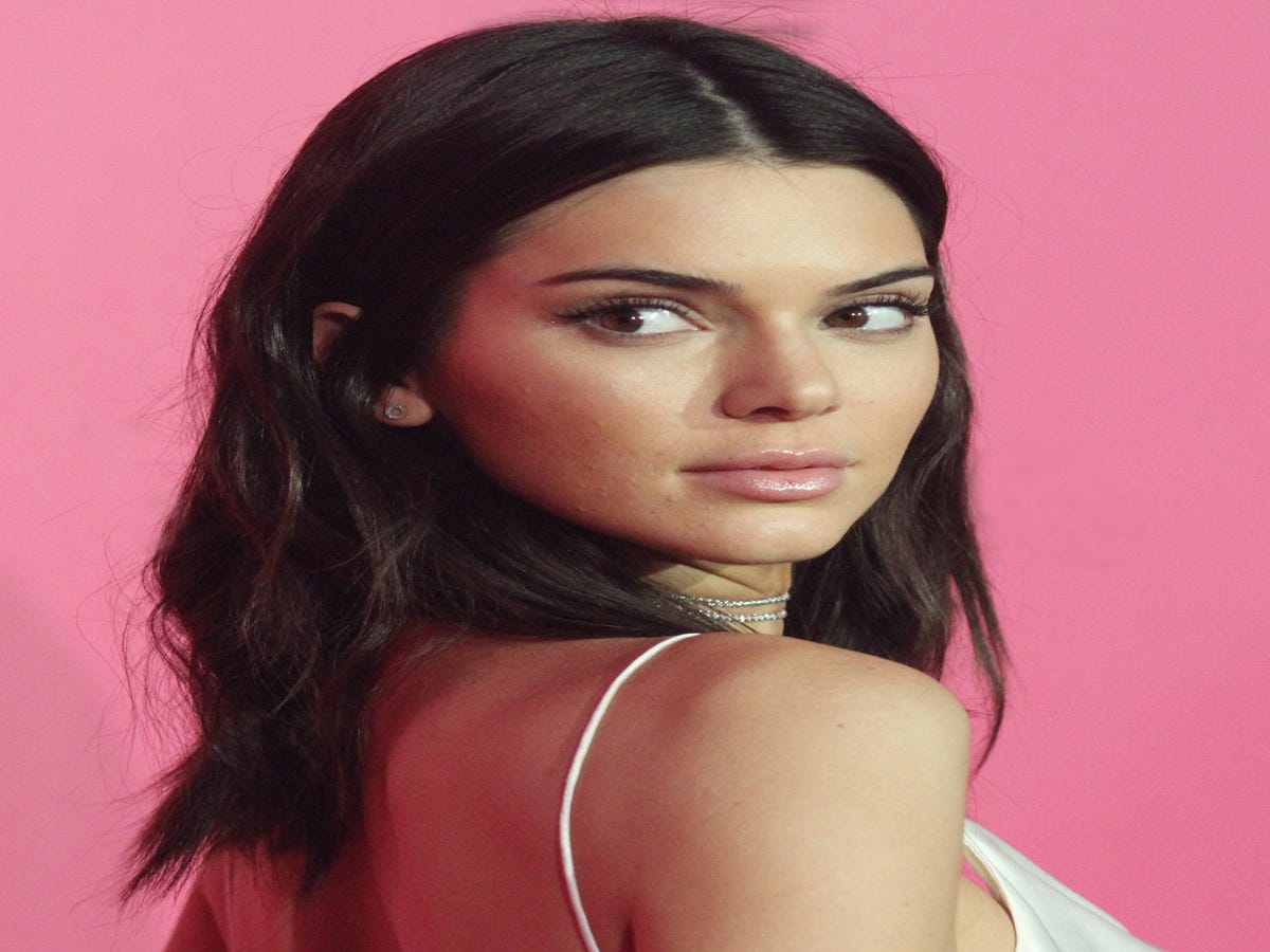 Kendall Jenner's Dress Is New Years Eve Style Goals