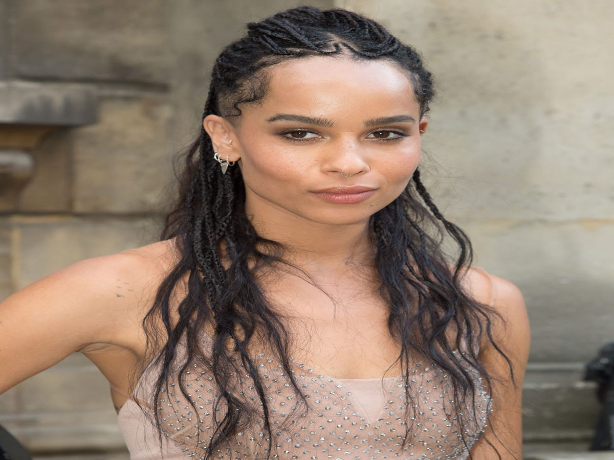 Zoë Kravitz Traded Her Braids For A Blonde Bob