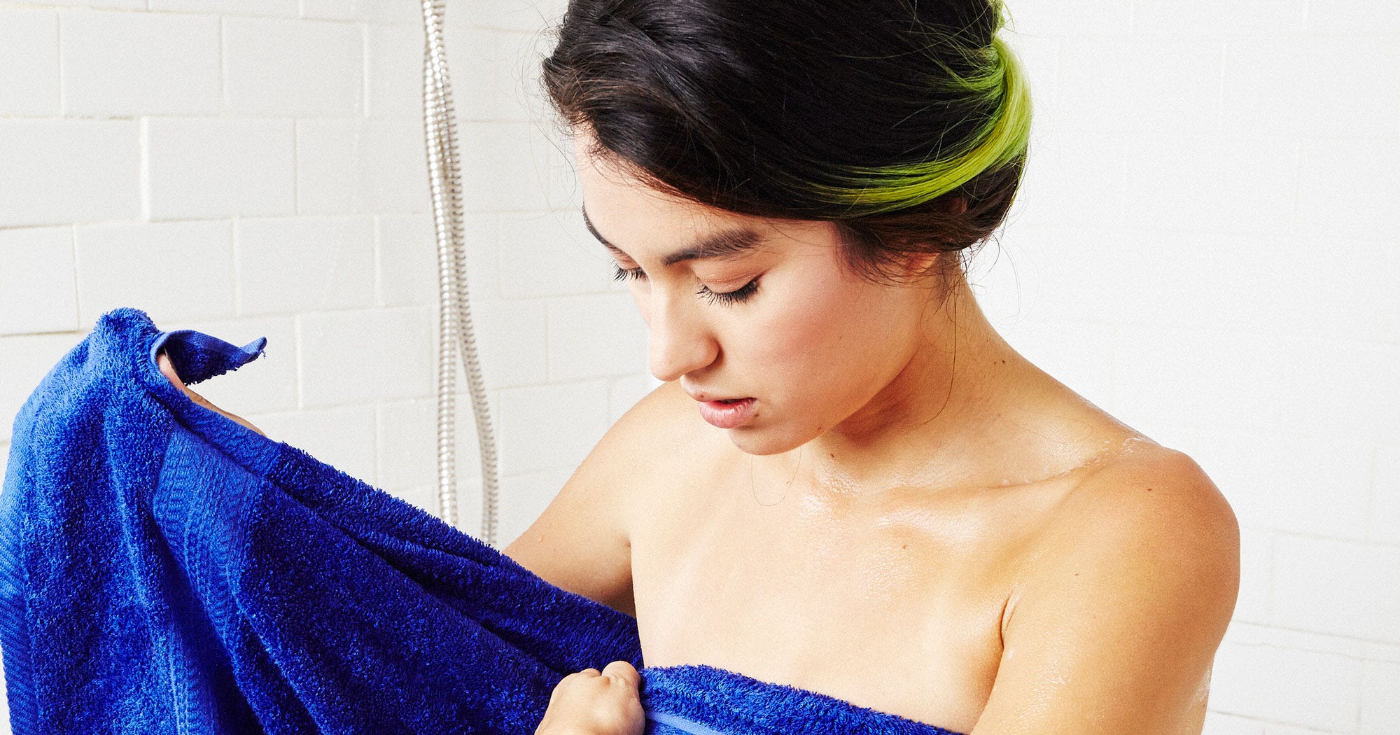 how-often-should-you-wash-your-hair-washing-hair-daily