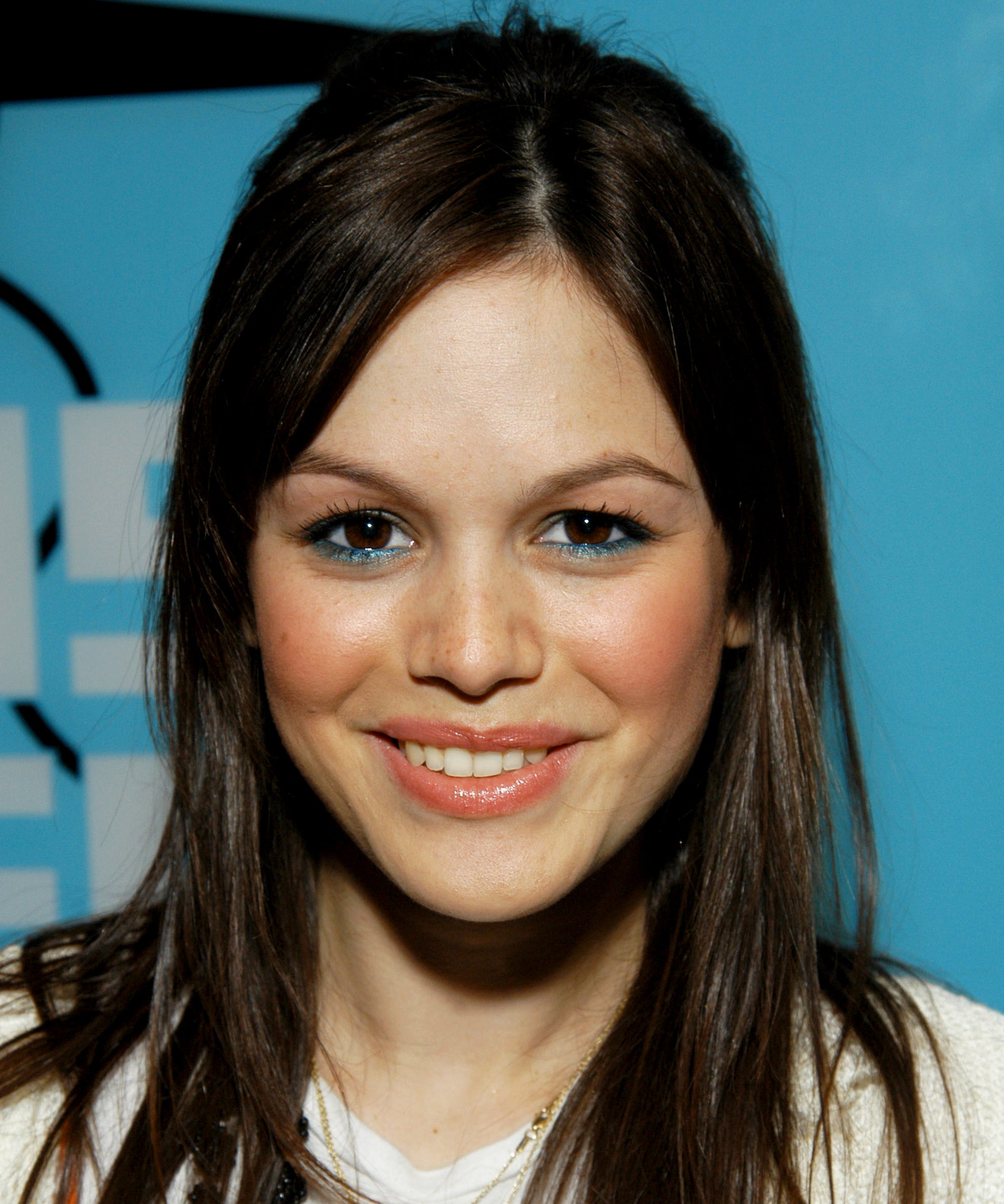 Rachel Bilson Hair Makeup Looks Over The Years OC - Rachel Bilson’s Sweet And Stylish Looks – From The O.C. To Now