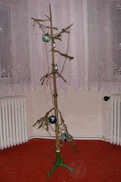 sad christmas trees weirdest holiday decorations 2014 sad christmas trees weirdest holiday decorations 2014