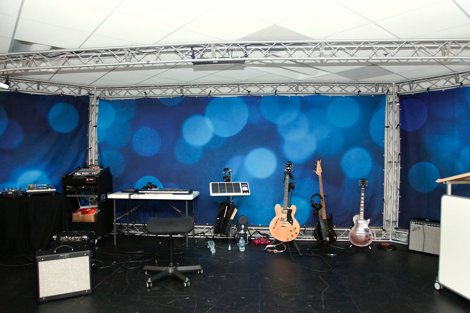 Pandora Radio Cool Office Spaces 2013