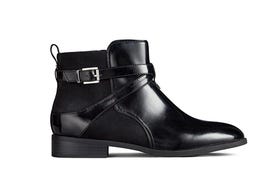 boots fall flat