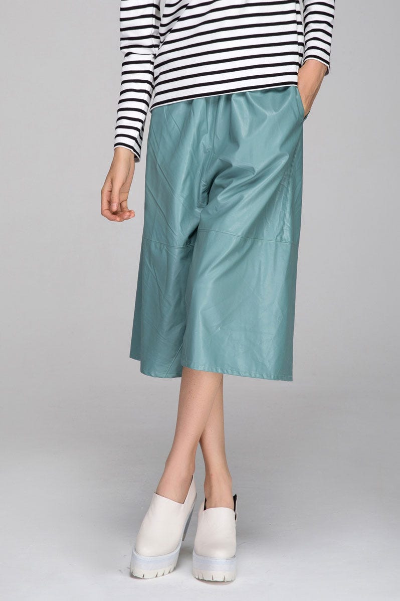 Shorts That Look Like Skirts Flowy Bermudas