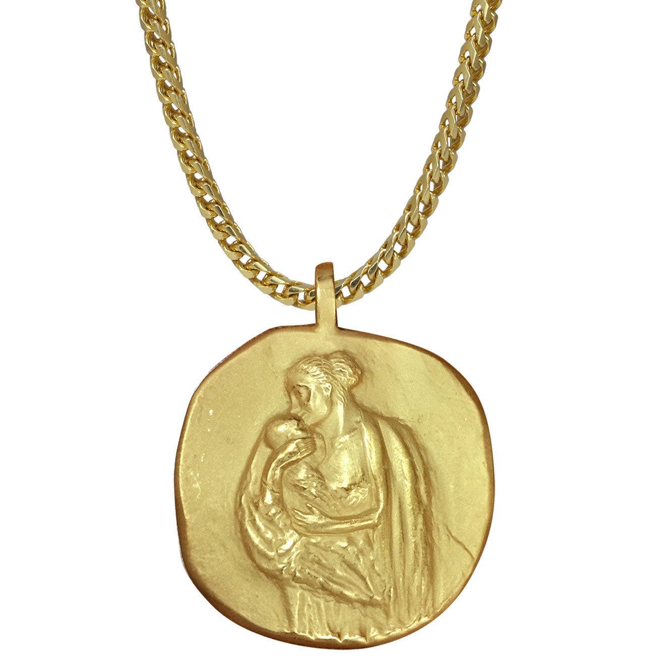 Kanye West New Jewelry Line Kim Kardashian Wearing Gold