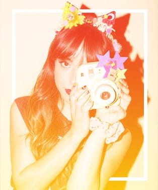 ManicureGirls_opner_malloryHeyer