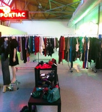 vintage show room thumb