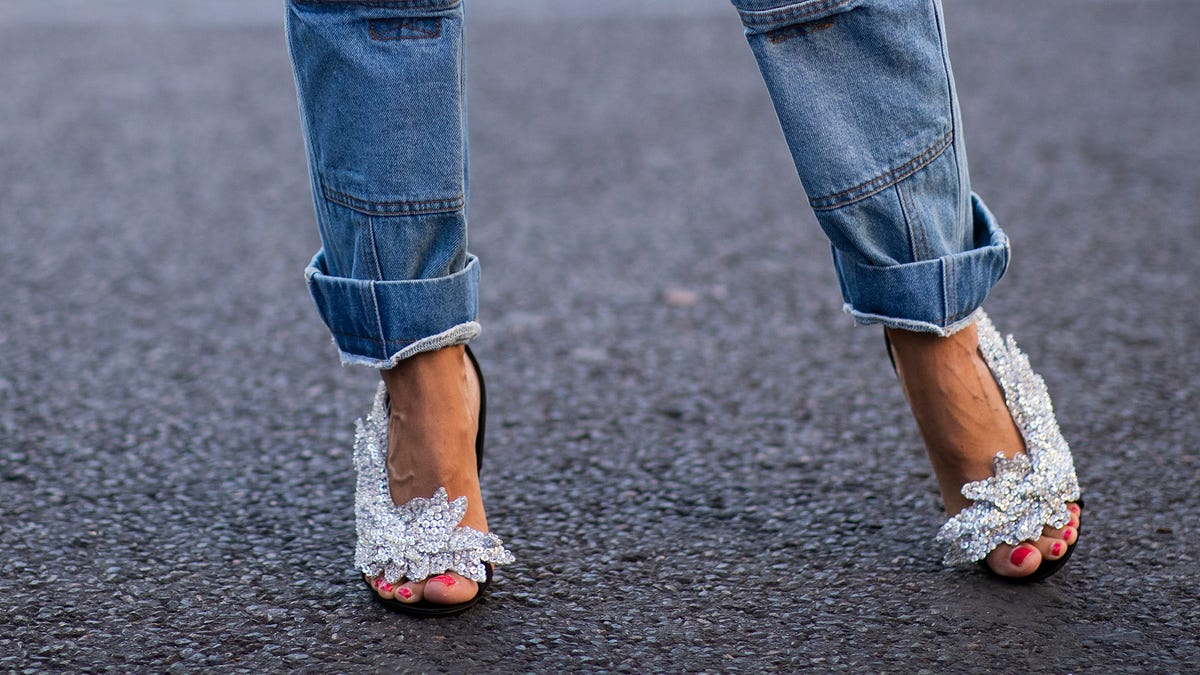 Best Nail Polish Colors For Your Fall Pedicure 2018 Best Nail Polish Colors For Your Fall Pedicure 2018