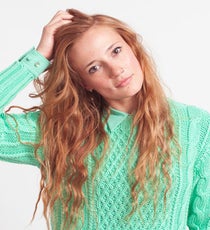 louise-du-toit-strawberry-blonde-hair-trend-op