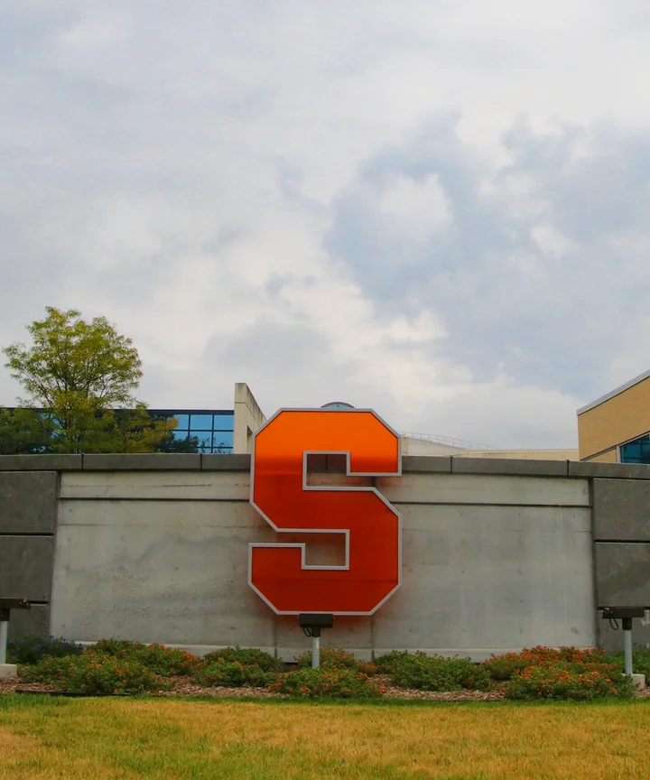Dating an der Universität syracuse