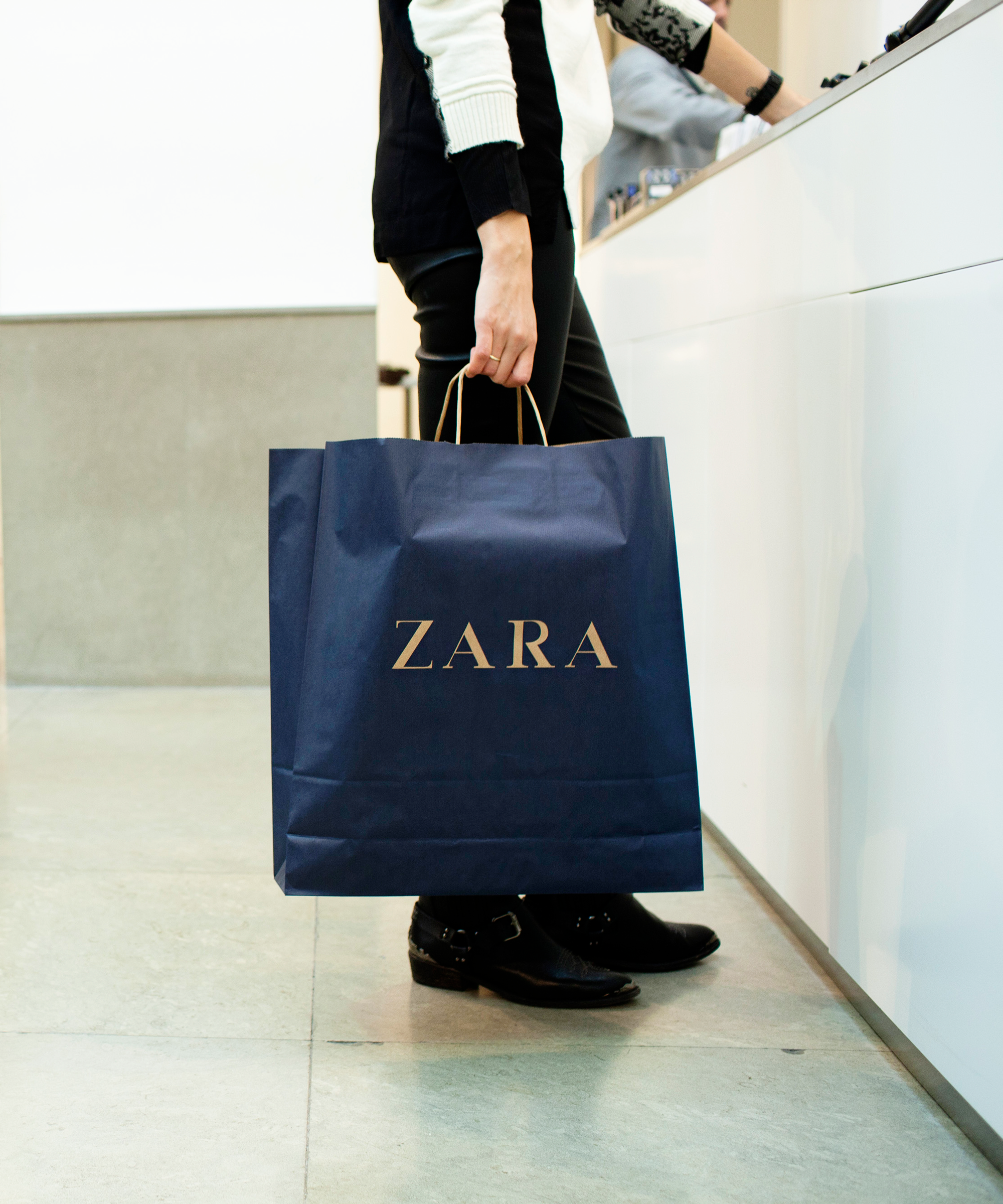 Zara Ping Tips Employee Advice Online In