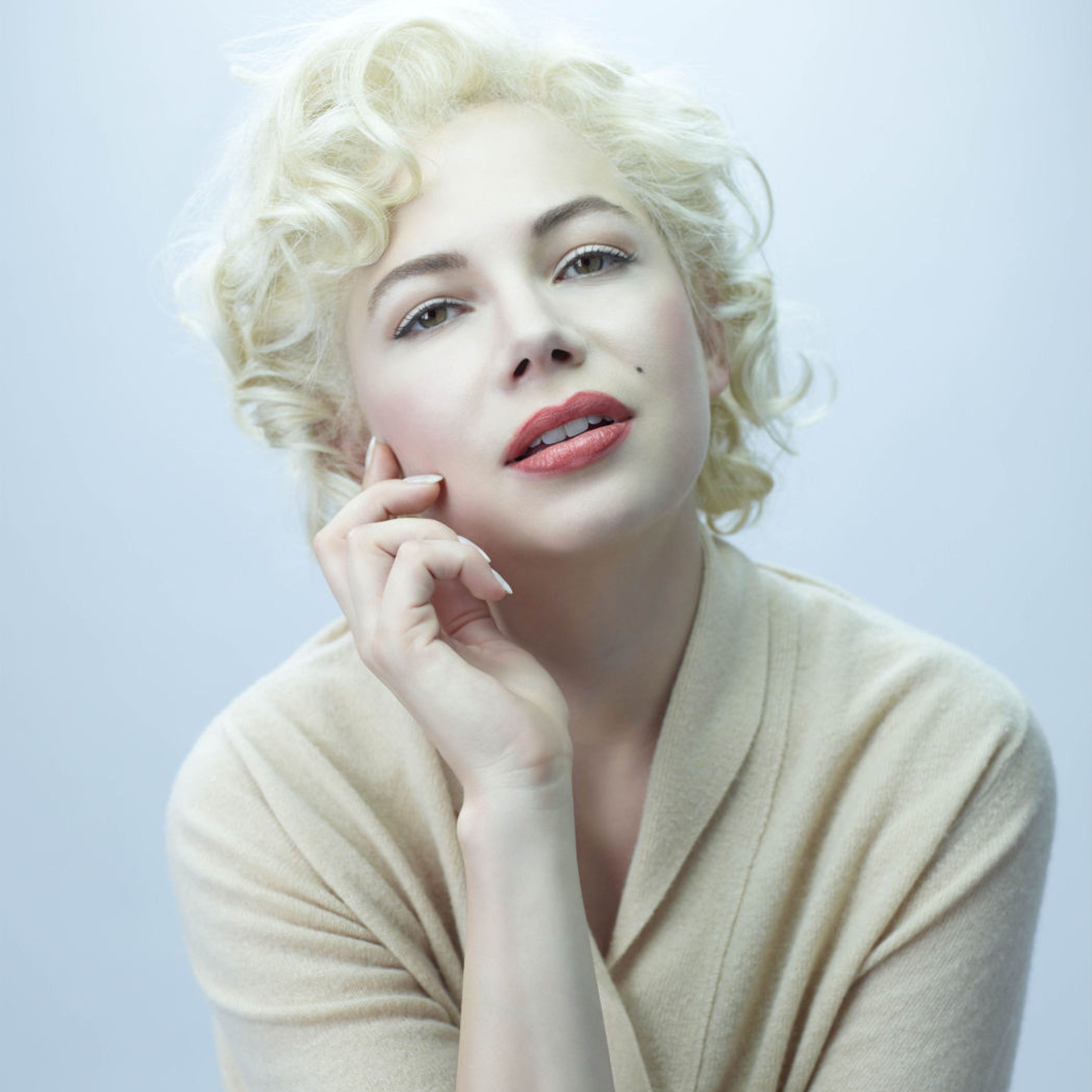 In bed with Marilyn Monroe In bed with Marilyn Monroe