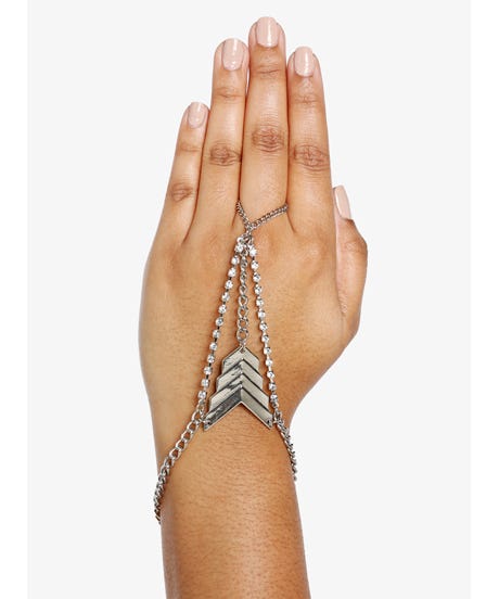 Plus Size Jewelry Wide Rings Necklaces Bracelets It S No Secret That The Simplest Outfit Can Easily Be Transformed By Right Accessories Starting With A Blank Slate T Shirt Paired Jeans