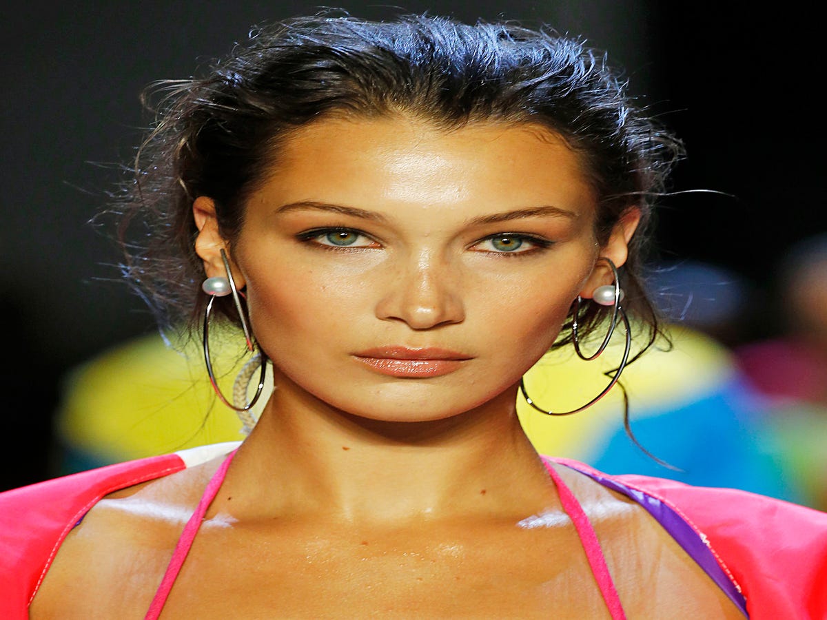 10 Beauty Products We Saw In Every Backstage Kit During New York Fashion Week