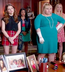 pitchperfect2_opener