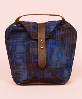Stylish Lunch Bags Bo Ng Your Own Lunch Is Often A More Healthful And Cost Effective Way To Get Nosh On But Toting It Work In An Old Ping Bag Or Nylon Pack