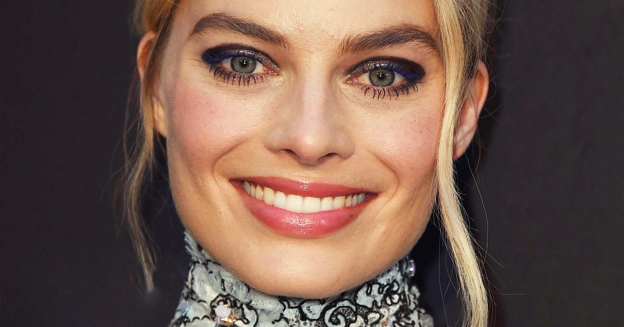Margot Robbie Sharon Tate Transformation Is Incredible