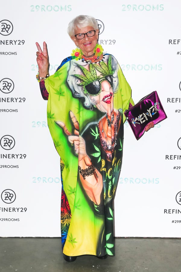 Girl's CELEB FASHION RULE : Fashionista… Celebrities Ignoring Fashion Rules NYFW
