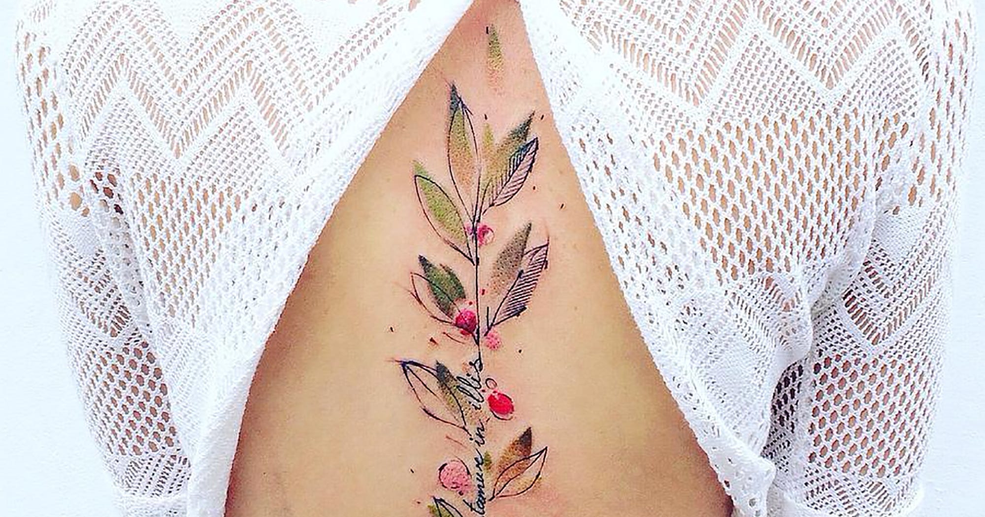 Tatouage Aquarelle Noir Et Blanc Inspirations tatouages aquarelle parfaits pour l'été