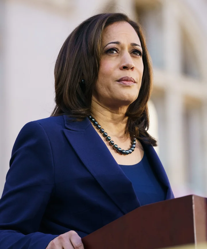 Kamala Harris & Willie Brown's Relationship, Explained Kamala Harris & Willie Brown's Relationship, Explained
