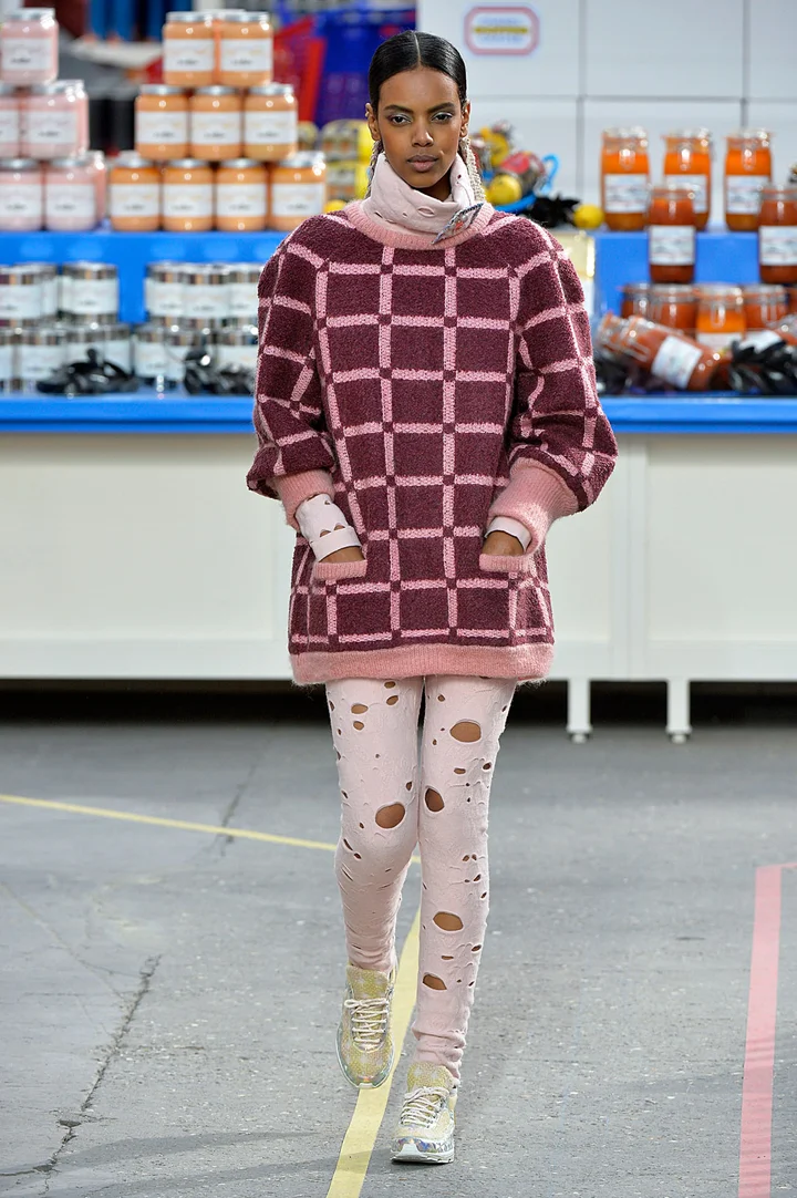 Chanel Fall 2014 - Paris Fashion Week Review