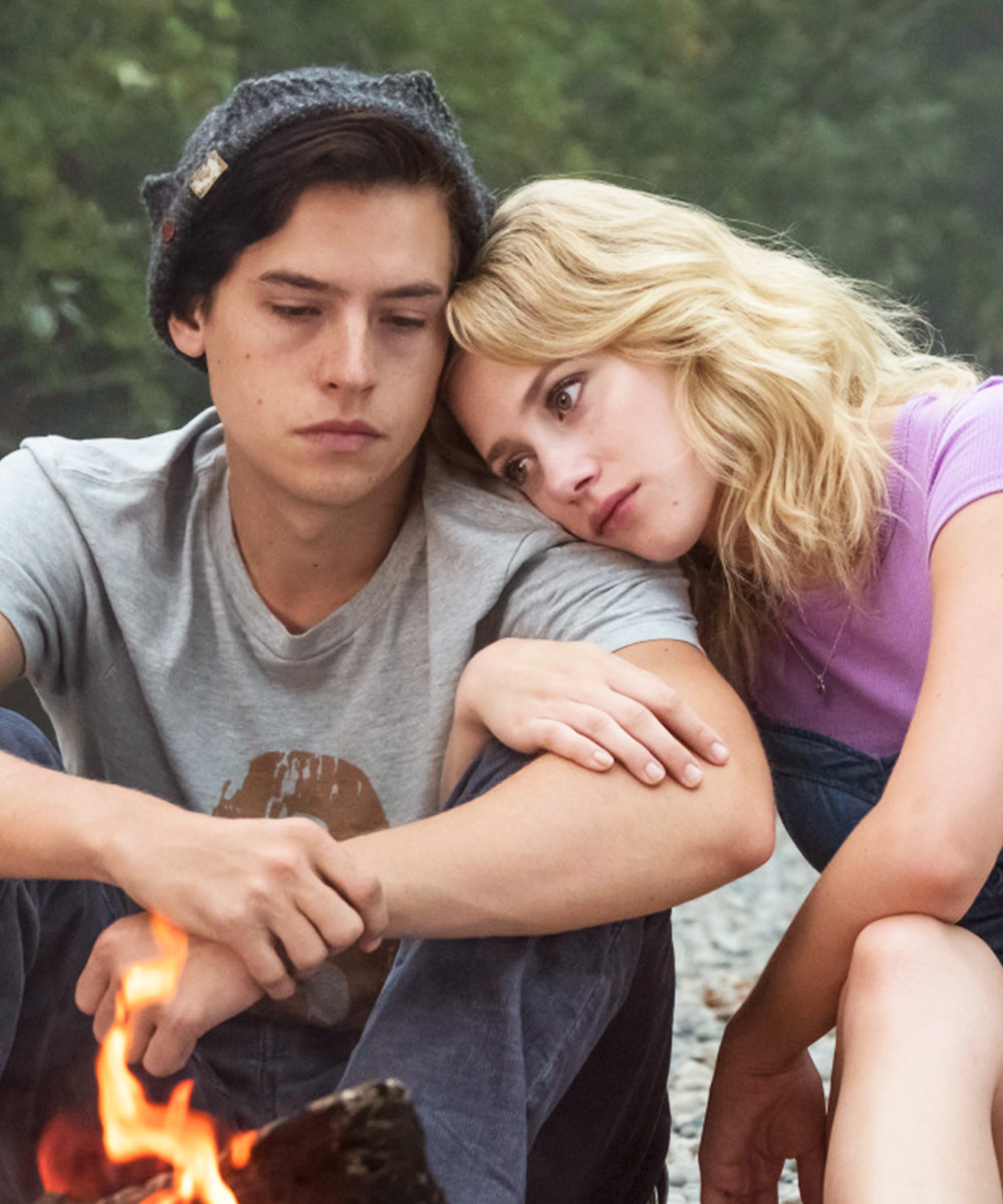 Why This Jughead & Betty Kiss In Riverdale Was Symbolic