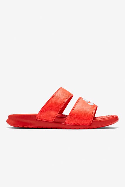 best flip flops for sweaty feet