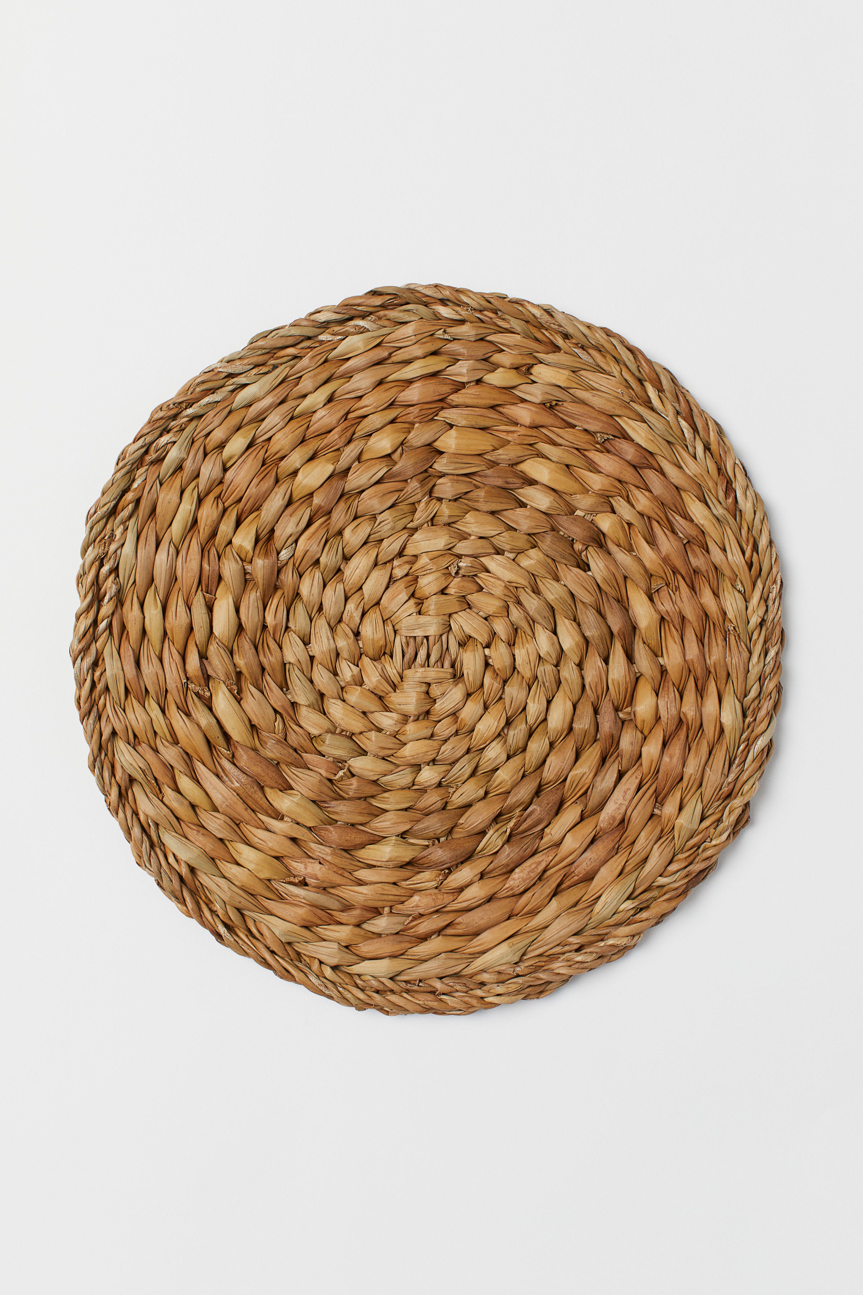 H&M + Round Seagrass Placemat