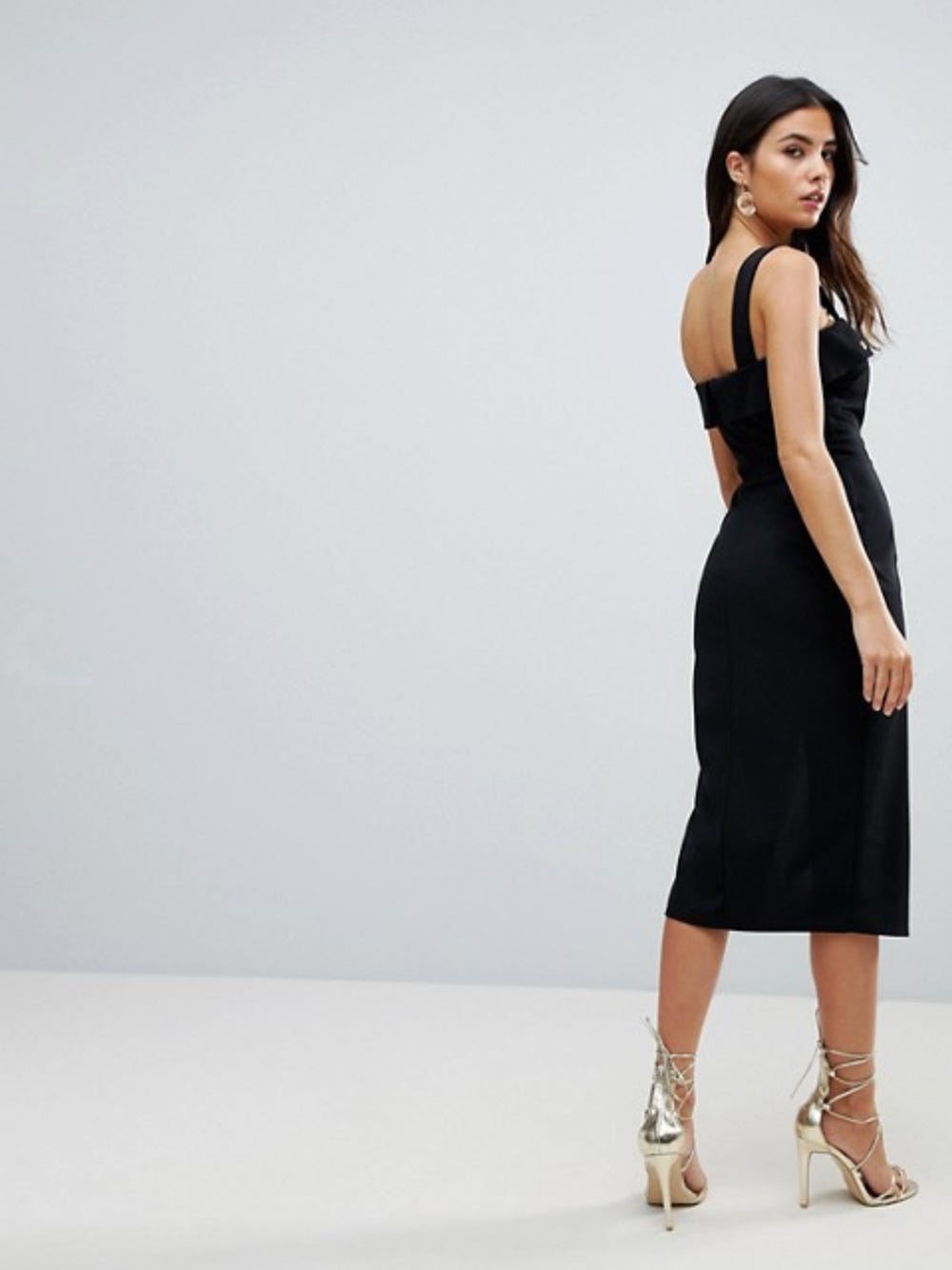 ASOS Now Showing Same Clothes On DifferentSized Models