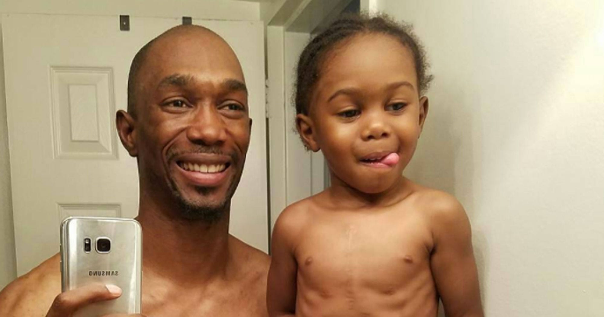 Dad Shirtless Selfie Son Heart Defect Feeding Tube(02)