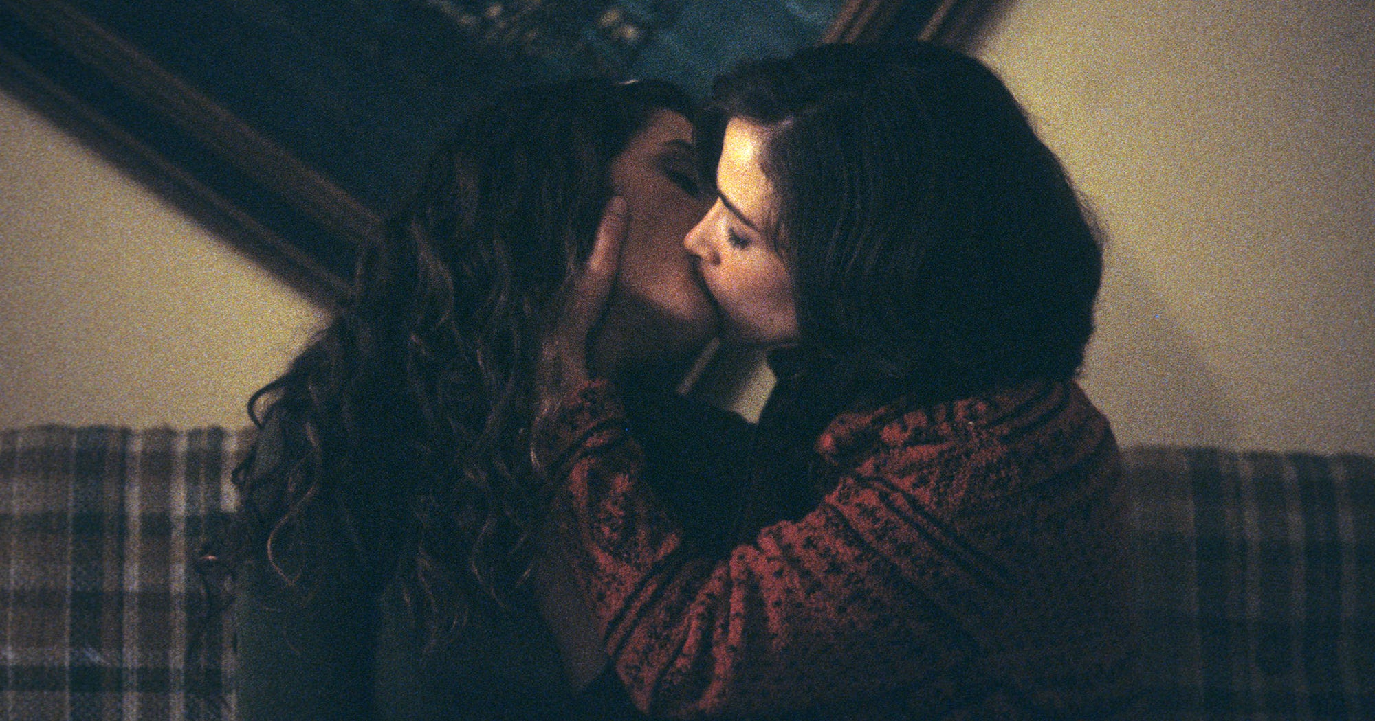 lesbian kiss