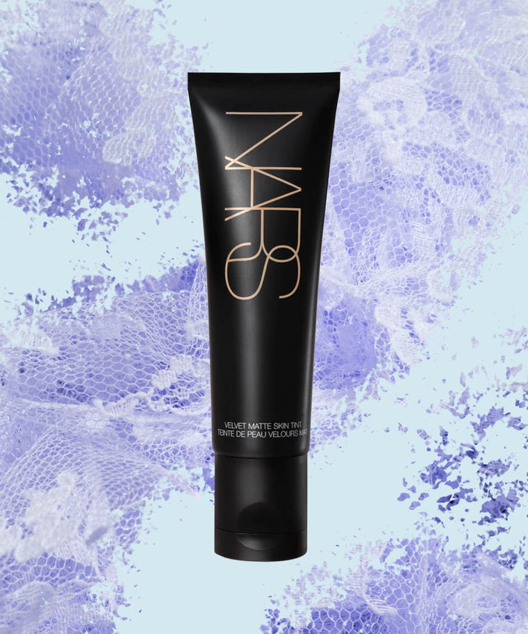 We Reviewed Glossier New Lash Slick Mascara