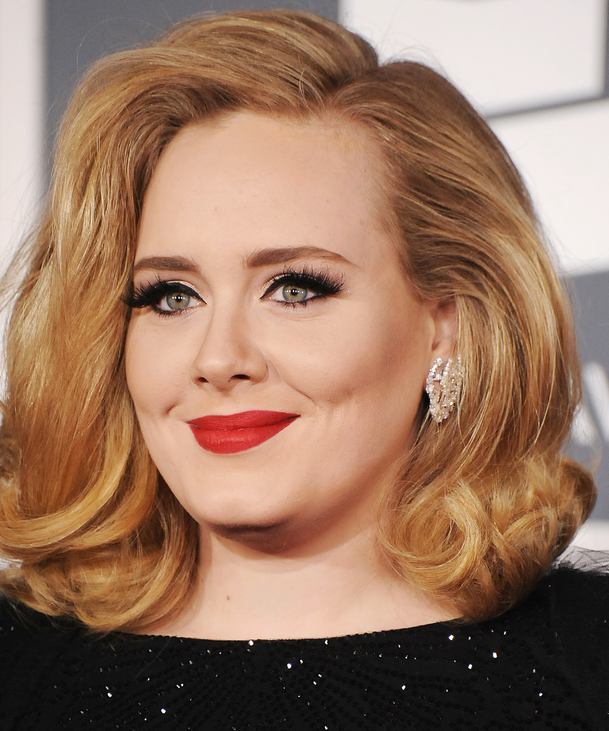 Adele Makeup Artist Looks Cat Eye Beauty Transformation