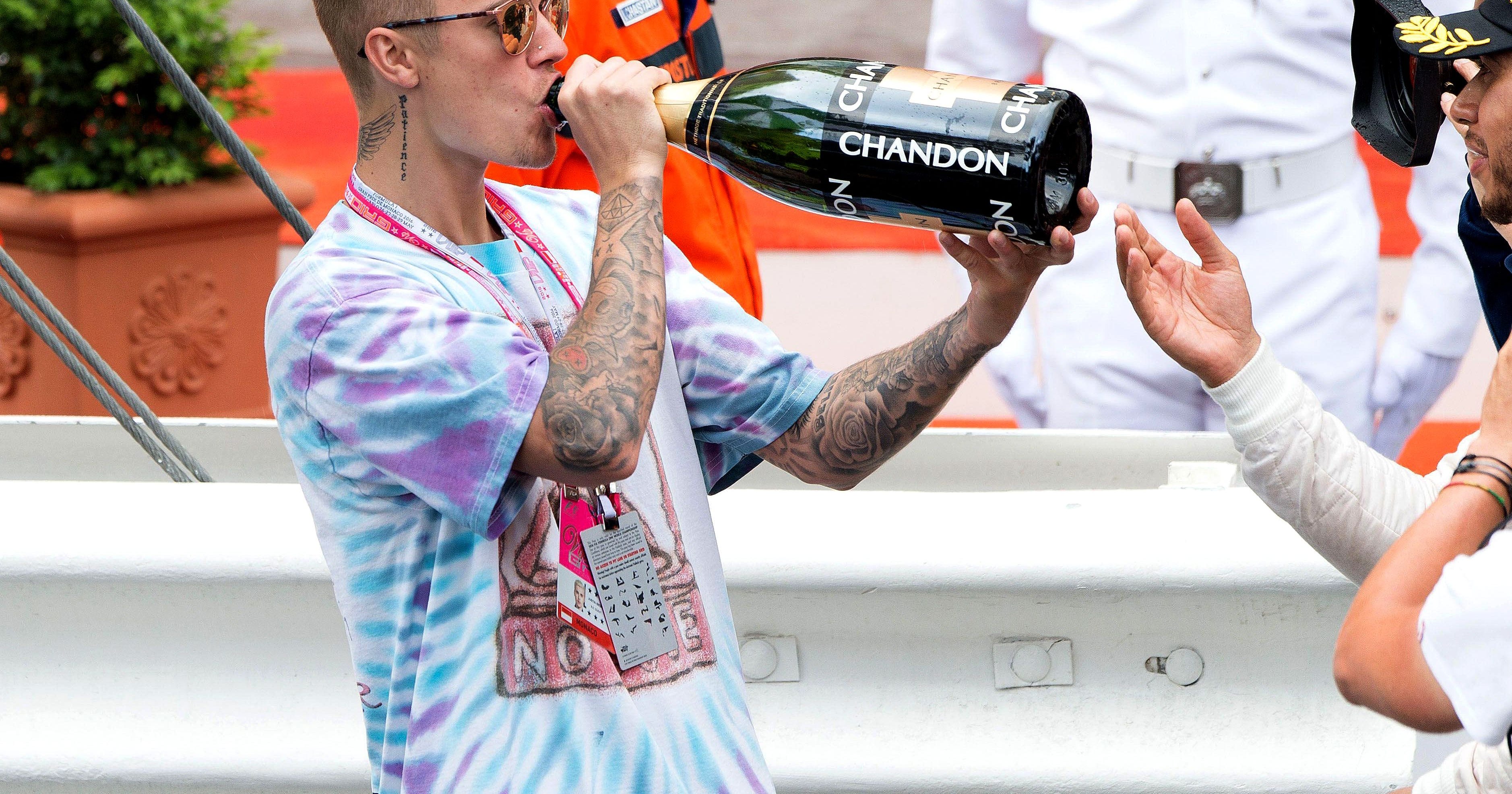 JustinDeactivatedParty Reactions Bieber Quits Instagram