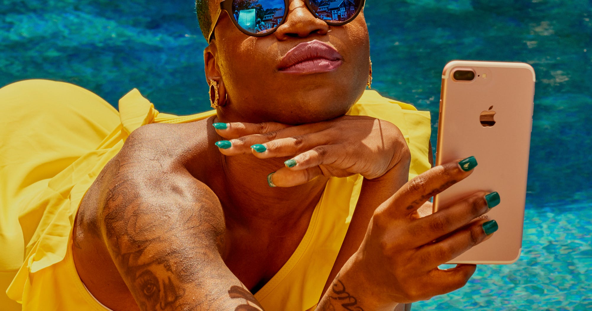 Why Your Face Looks Different In Selfies Study