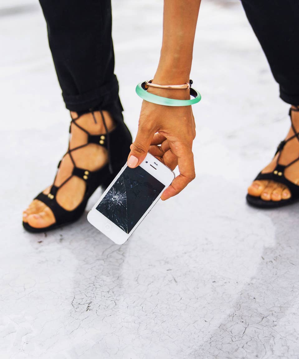 How To Fix Cracked Screen, Water Damage