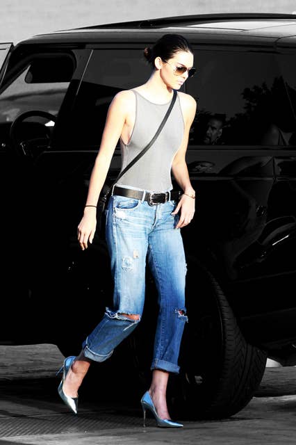 kendall jenner baggy jeans