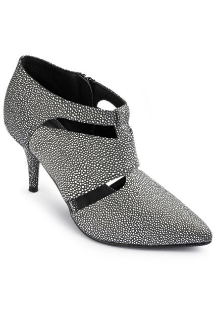shoes with wide heels