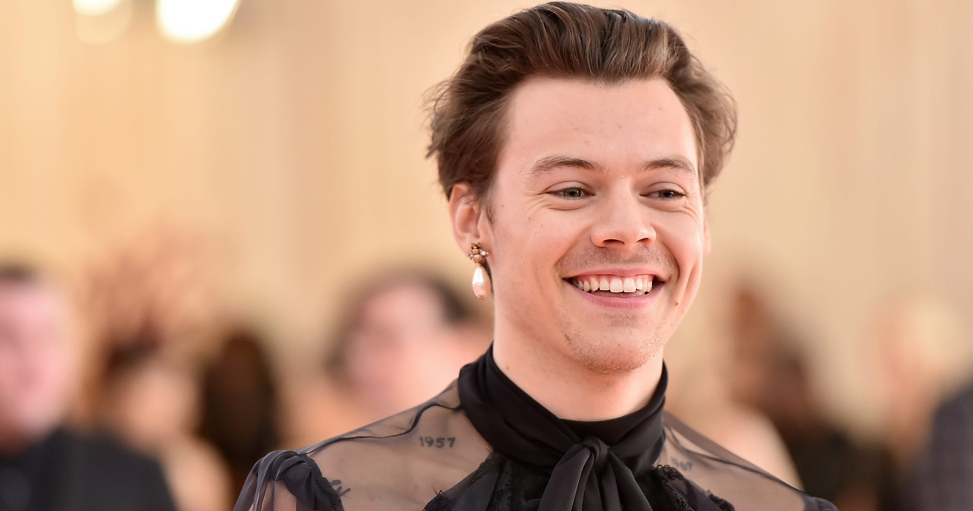 Harry Styles Pierced His Own Ear Before The Met Gala