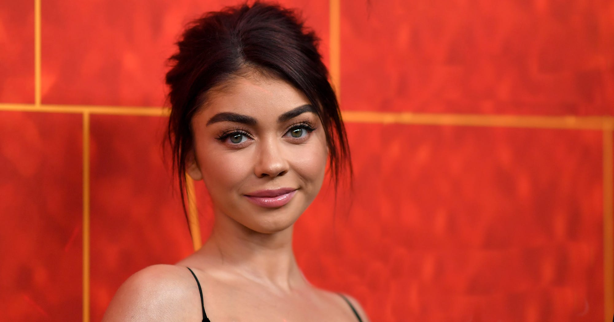 Sarah Hyland Opens Up About Chronic Pain And Depression