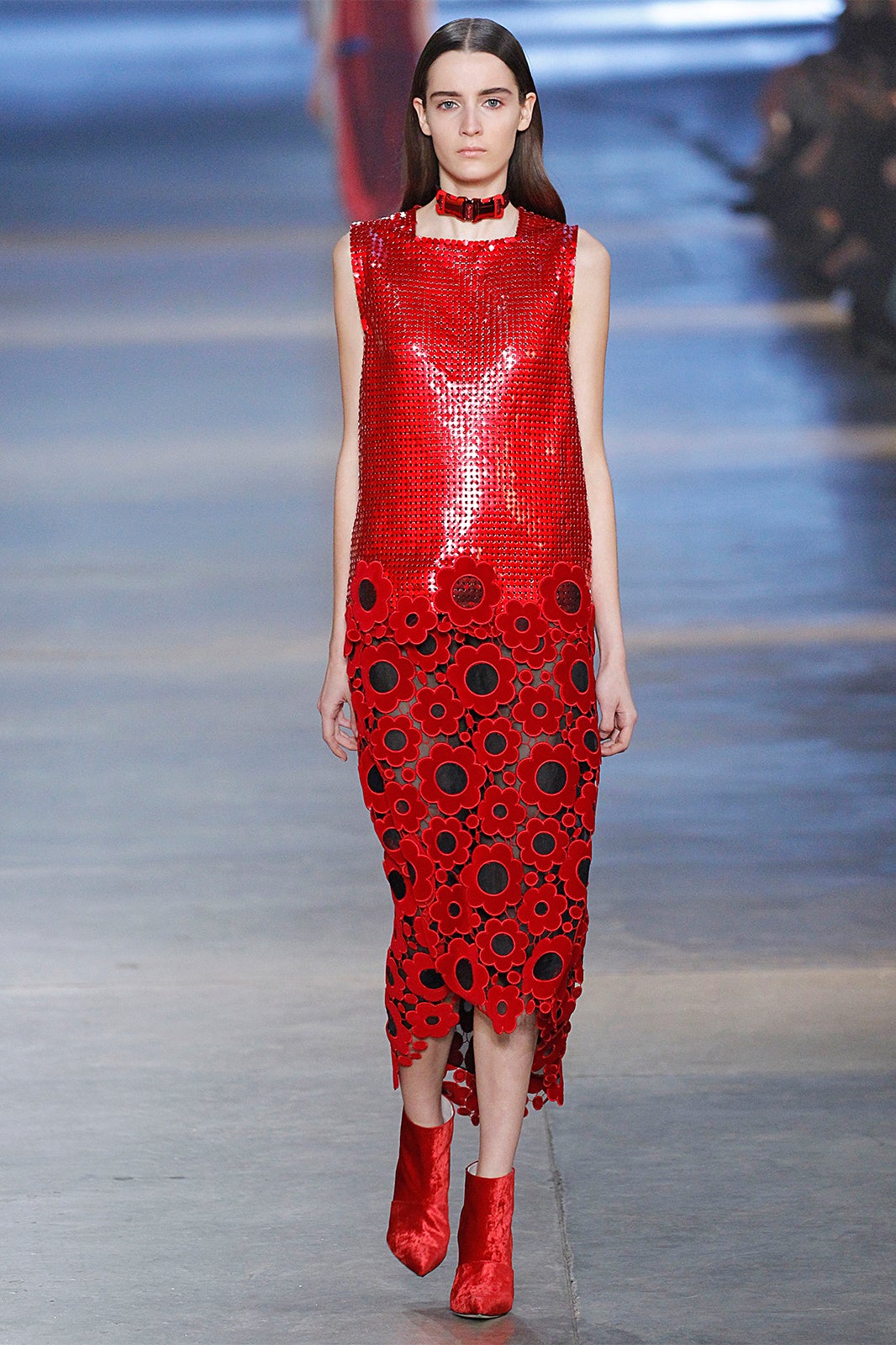 Christopher Kane Fall 2015 Runway Show Seatbelt Buckle