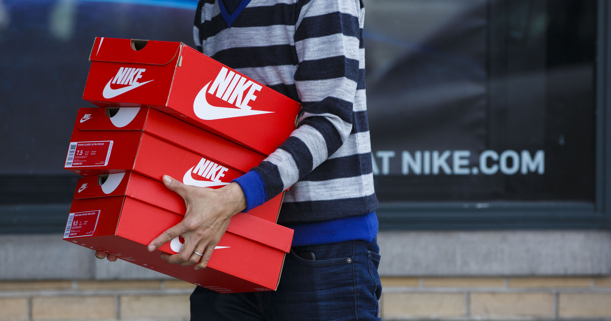 nike black and rose gold sneakers