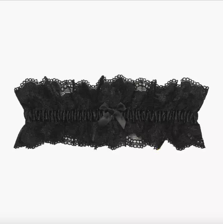 black lace garter