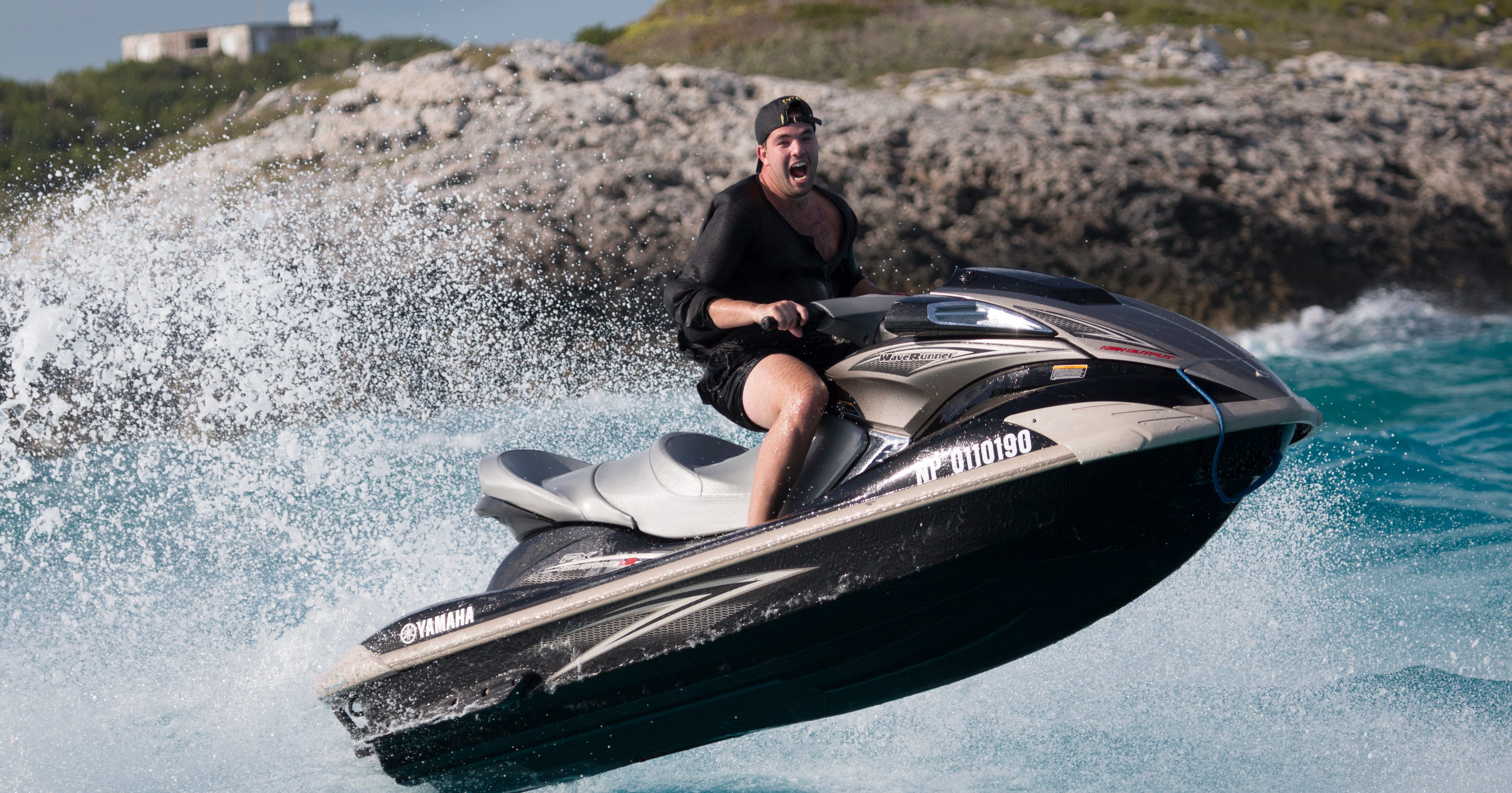 Fyre Fest Documentary Netflix Or Hulu Compared